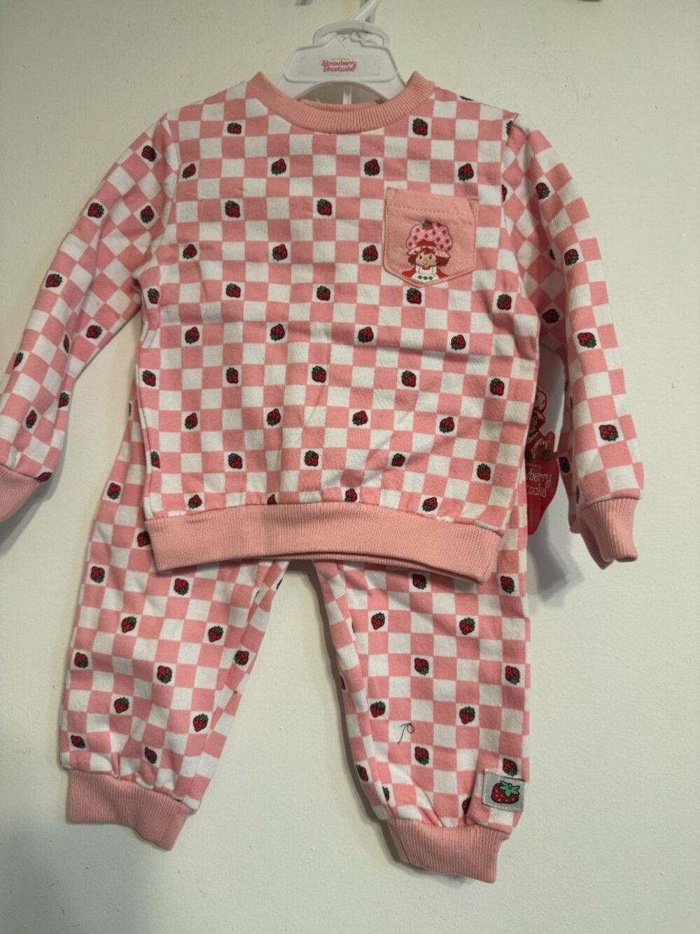 The World Of Strawberry Shortcake 2-Piece Jogger Outfit Pink Checkered Pattern